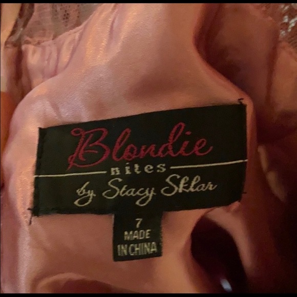 Used once mauve prom dress. Size 7 Juniors. - Picture 6 of 6